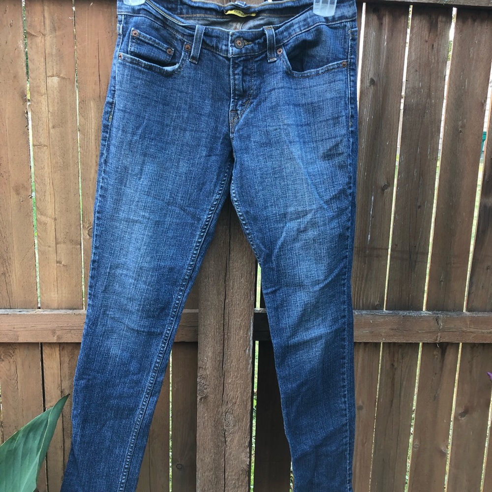 Levi’s 524 too super low 8 short